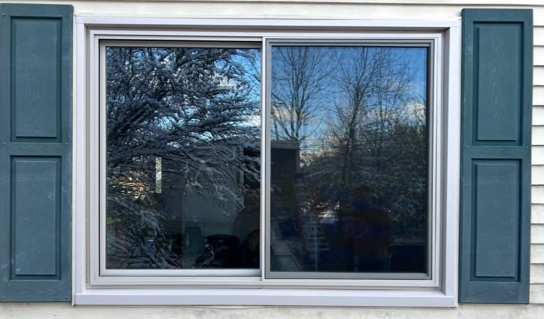 New sliding window installed by Southwest Home Services in Medway